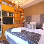 Odyssey 203